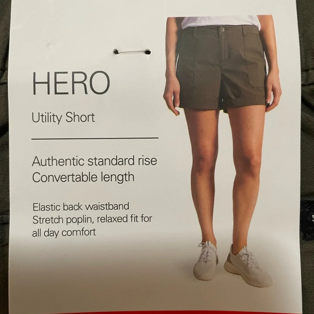 NWT Green Cargo Shorts with Relaxed Fit - Picture 2 of 4
